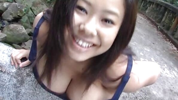 minyon oryantal diva köylü kadın pornosu aiko nagai iki minik yarak ile çivilenmiş